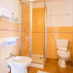 Pinarellu Apartment Steps Away From Beach شقة
