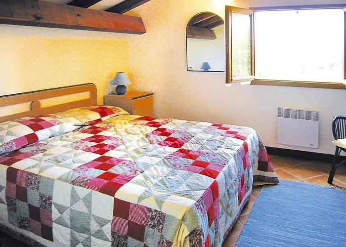 アパート In Pinarellu Near Famous