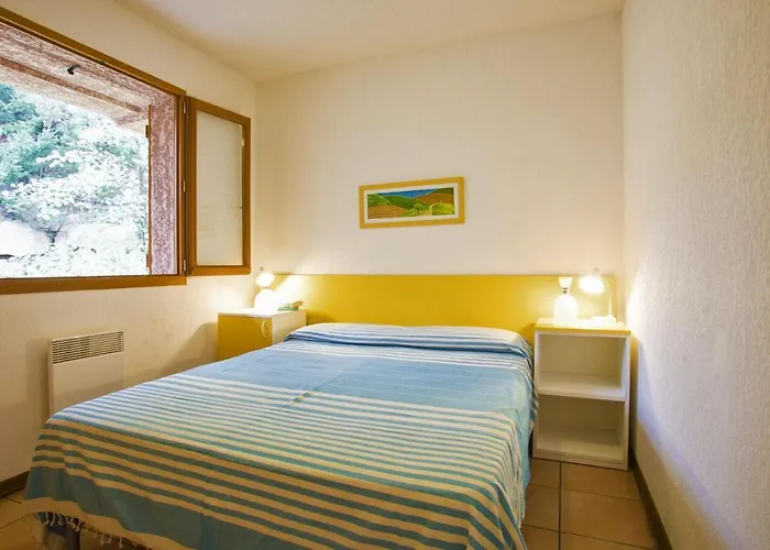 Pinarellu Apartment Steps Away From Beach *